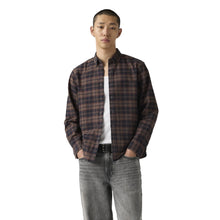 Load image into Gallery viewer, Levi's - Authentic Button-Down Shirt in Brown