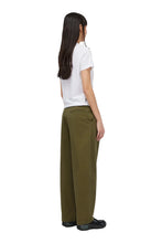 Load image into Gallery viewer, Dime - Baggy Chino Pants in Forest Green