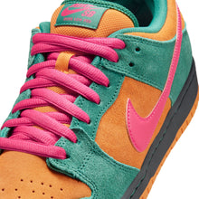 Load image into Gallery viewer, Nike SB - Dunk Low Pro in Green Noise/Watermelon-Light Curry