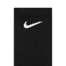 Load image into Gallery viewer, Nike - Everyday Plus Cushioned Training Crew Socks in Black/White (6 Pairs)