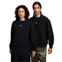 Load image into Gallery viewer, Nike SB - Fleece Skate Crew in Black/White