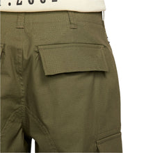 Load image into Gallery viewer, Nike SB - Kearny Cargo Pants in Green