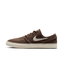 Load image into Gallery viewer, Nike SB - Zoom Janoski OG+ in Baroque Brown/Pale Ivory-Baroque