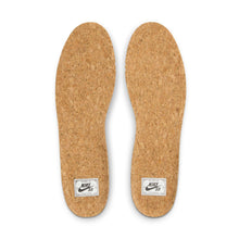 Load image into Gallery viewer, Nike SB - Zoom Janoski OG+ in Black/White