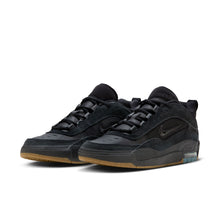 Load image into Gallery viewer, Nike SB - Air Max Ishod in Black/Anthracite-Black