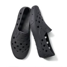 Load image into Gallery viewer, Vans - Slip on TRK in Black