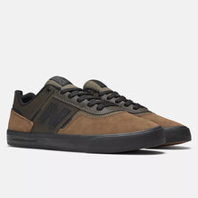 Load image into Gallery viewer, NB Numeric - 306 Foy in Brown/Black
