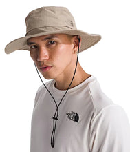 Load image into Gallery viewer, The North Face - Horizon Breeze Brimmer Hat in Dune Beige/Dusty Periwinkle
