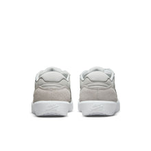 Load image into Gallery viewer, Nike SB - Force 88 Premium in Photon Dust/Black-Photon Dust-White
