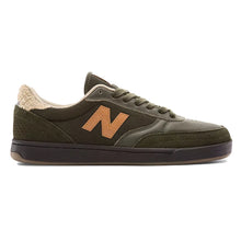 Load image into Gallery viewer, NB Numeric - Tyler Surrey 440 in Green/Black
