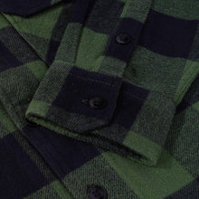 Load image into Gallery viewer, Dickies - Sacramento Long Sleeve Shirt in Green Plaid
