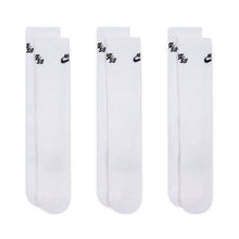 Load image into Gallery viewer, Nike SB - Everyday Elevated Skate Socks
