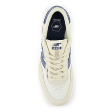 Load image into Gallery viewer, New Balance Numeric - 440 V2 in Sea Salt/Indigo
