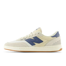 Load image into Gallery viewer, New Balance Numeric - 440 V2 in Sea Salt/Indigo
