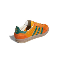 Load image into Gallery viewer, Adidas - Hardies x Gazelle ADV in Rust Orange/Collegiate Green/Gum
