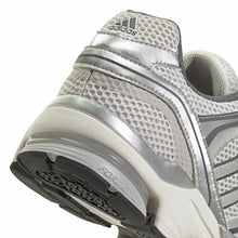 Load image into Gallery viewer, Adidas - Spiritain 2000 in Crystal White/Silver Metallic/Grey Four

