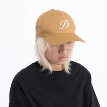 Load image into Gallery viewer, Dime - D Full Fit Cap in Camel
