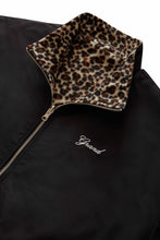 Load image into Gallery viewer, Grand Collection - Reversible Fleece Leopard Jacket
