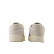 Load image into Gallery viewer, New Balance Numeric - 480 in Sea Salt
