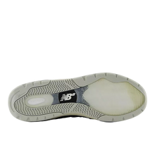 Load image into Gallery viewer, New Balance Numeric - Andrew Reynolds 933 in Black/Eclipse
