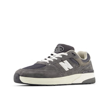 Load image into Gallery viewer, New Balance Numeric - Andrew Reynolds 933 in Dark Grey/White
