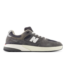 Load image into Gallery viewer, New Balance Numeric - Andrew Reynolds 933 in Dark Grey/White
