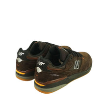 Load image into Gallery viewer, New Balance Numeric - Andrew Reynolds 933 in Bar Brown/Black
