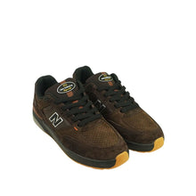 Load image into Gallery viewer, New Balance Numeric - Andrew Reynolds 933 in Bar Brown/Black
