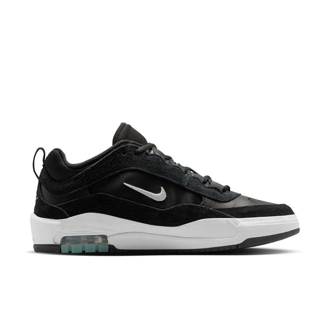 Nike SB - Air Max Ishod in Black/Black/Black/White