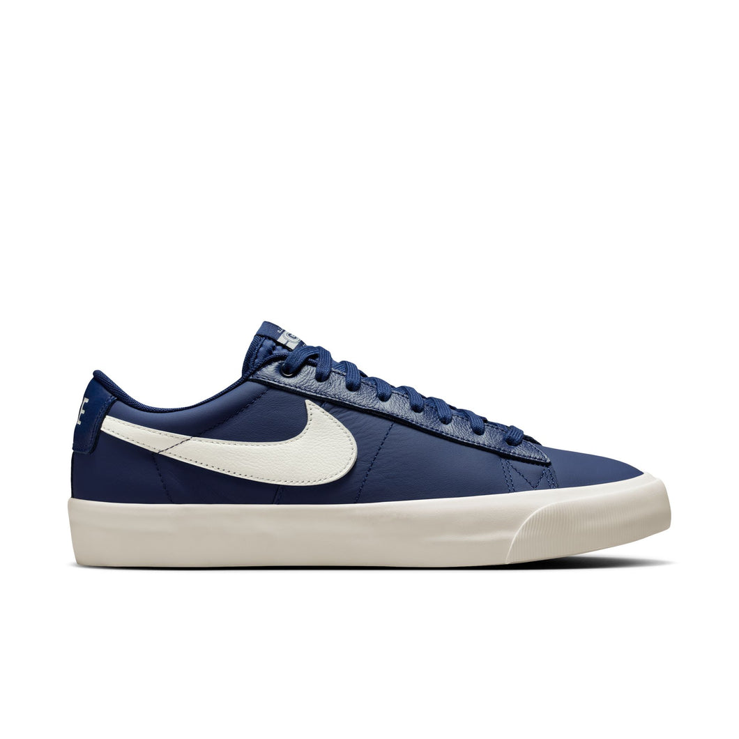 Nike SB - Blazer Low Pro Gt in Blue Void/Sail-Blue Void