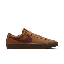 Load image into Gallery viewer, Nike SB - Blazer Low Pro Gt in Light British Tan/Dark Team Red
