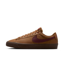 Load image into Gallery viewer, Nike SB - Blazer Low Pro Gt in Light British Tan/Dark Team Red
