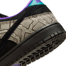 Load image into Gallery viewer, Nike SB - Dunk Low Pro in String/Black-Bright Spruce-Fierce Purple
