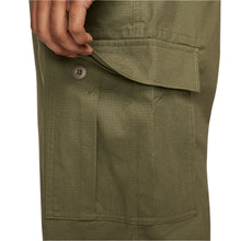 Load image into Gallery viewer, Nike SB - Kearny Cargo Pants in Green
