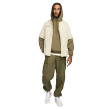 Load image into Gallery viewer, Nike SB - Kearny Cargo Pants in Green
