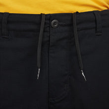 Load image into Gallery viewer, Nike SB - Kearny Cargo Shorts in Black
