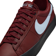 Load image into Gallery viewer, Nike SB - Zoom Blazer Low Pro Gt in Dark Team Red/Dark Team Red/Black/Light Armoury Blue
