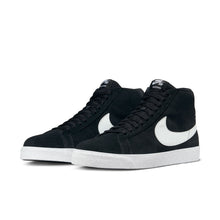 Load image into Gallery viewer, Nike SB - Zoom Blazer Mid in Black/White
