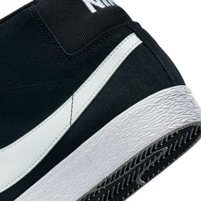 Load image into Gallery viewer, Nike SB - Zoom Blazer Mid in Black/White
