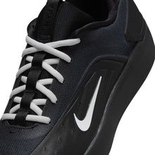 Load image into Gallery viewer, Nike SB - Zoom Nyjah 4 in Black/White-Black-White
