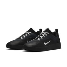 Load image into Gallery viewer, Nike SB - Zoom Nyjah 4 in Black/White-Black-White
