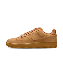 Load image into Gallery viewer, Nike SB - Air Force 1 in Flax/Flax-Black-Gum Light Brown
