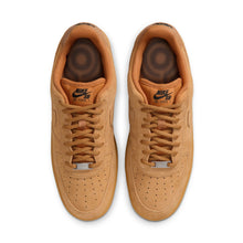 Load image into Gallery viewer, Nike SB - Air Force 1 in Flax/Flax-Black-Gum Light Brown
