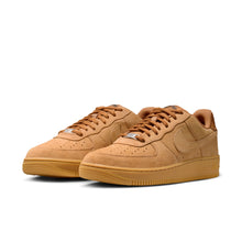 Load image into Gallery viewer, Nike SB - Air Force 1 in Flax/Flax-Black-Gum Light Brown
